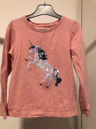 Tričko s jednorožcem, 104