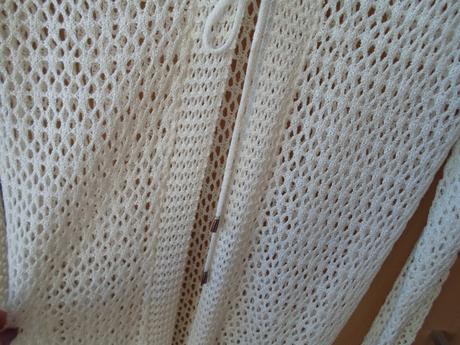 Bílý krajkový háčkovaný pletený svetr kardigan, s