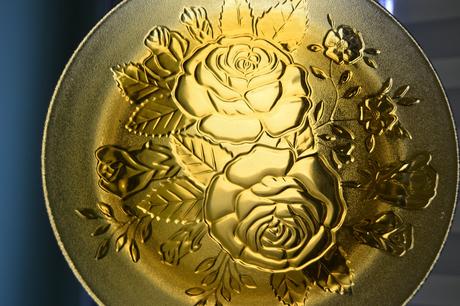 2x retro velký talíř s květy,