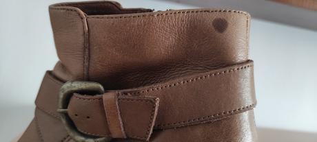 Hnědé kožené boty na klínku vel. 39, 39