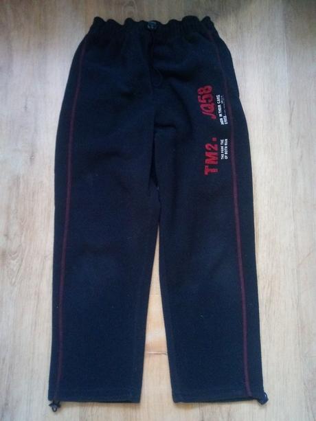 Fllesové tepláky, 140