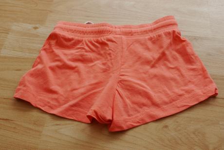 Oranzove kratasy 122-140, 128