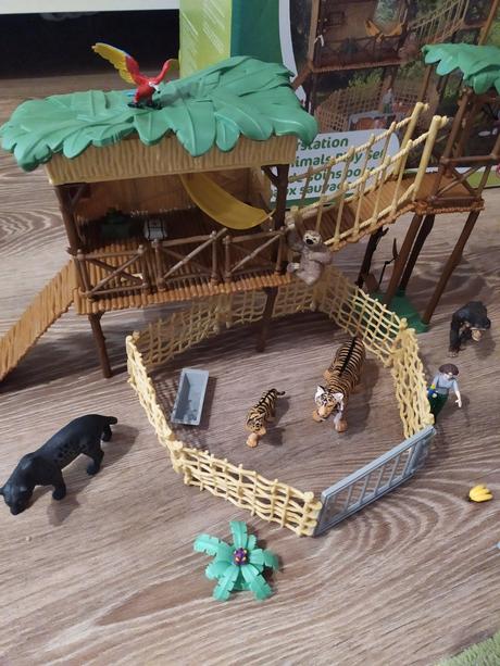 Play tive junior v džungli, 