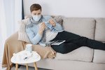 Jaký je rozdíl mezi sick day a nemocenskou?