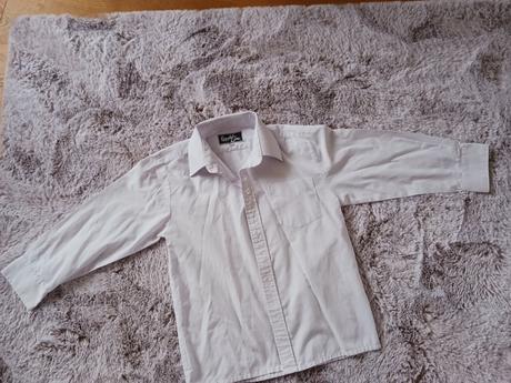 Bílá košile č.116, 116
