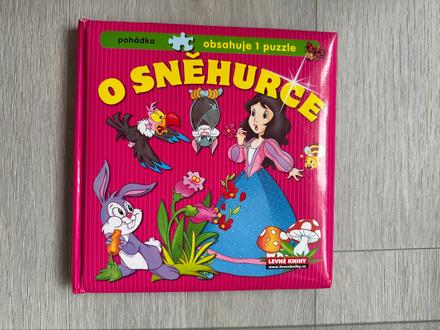Kniha pohádka o sněhurce + puzzle,