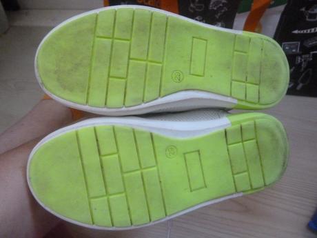 Tenisky se srdíčky, baťa,29