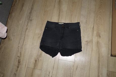 Šortky, h&m,m