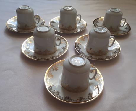 Sada šesti hrnečků s podšálky, 