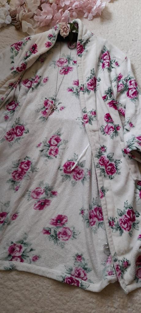 Květovaný dlouhý župan secret, primark