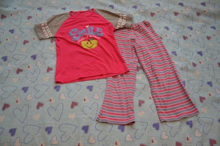 122 pyžamo pyžamko s třpytkami, disney,122