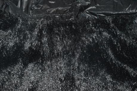 158 164 černá buřtíkatá bunda s kapucí, 158