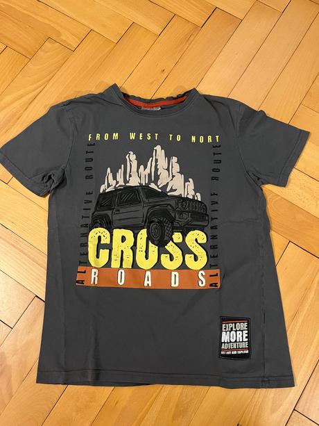 Mix triček, reserved,158