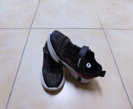 Tenisky willard vel.35, 35