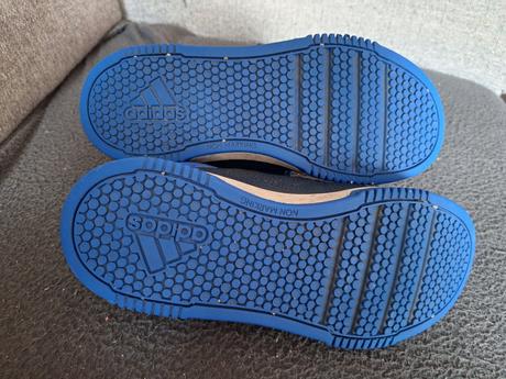 Chlapecké boty značky adidas., adidas,36