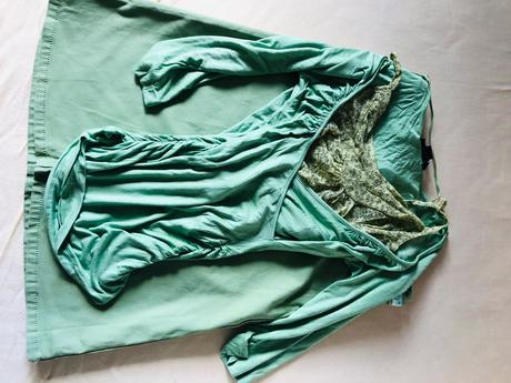 Set v zelene barve, sukne,top,triko 34, h&m,34