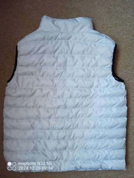 Vesta bílá vel."xl", xl