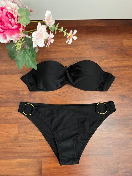 Černé plavky, bikiny, s