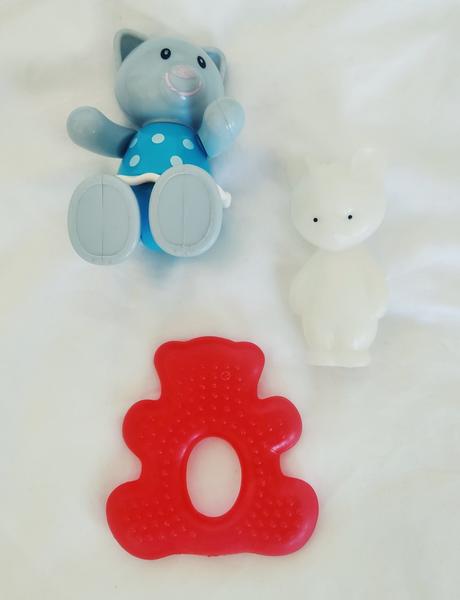 Hračky, chladící kousátko, 