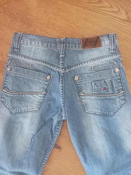 Džíny č.140/146, tommy hilfiger,140