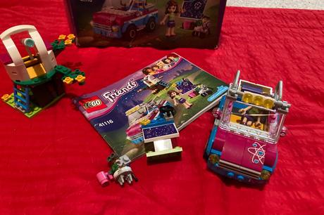Lego 41116 olivie a její průzkumné auto, 