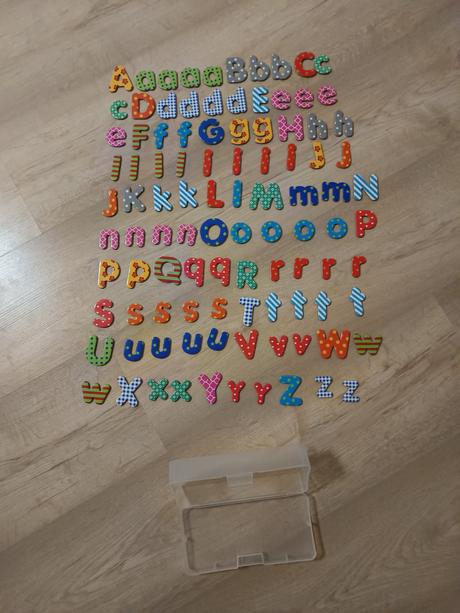 Magnetická pismenka,