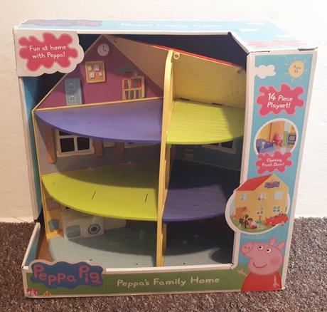 Domeček s postavičkama a příslušenstvím, peppa pig,