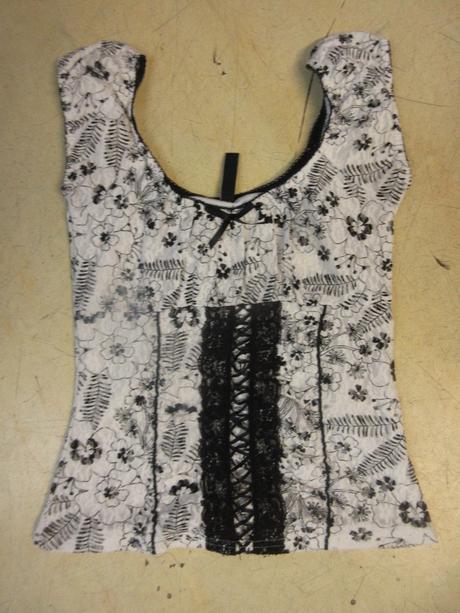 V169     krajkový top takko vel. xs, takko,xs