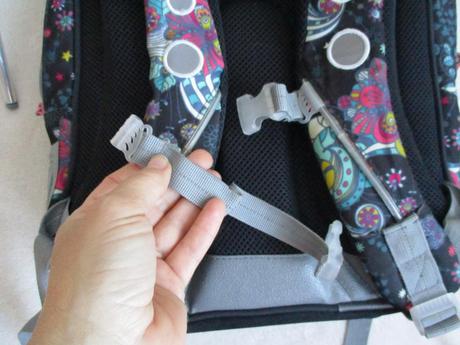 Dívčí školní batoh květovaný topgal, 