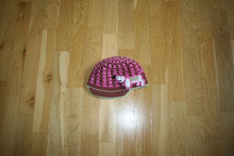 Ručně dělaná čepička, 68