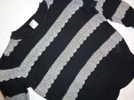 Nádherný nekousavý svetr - alá stříbrná krajka, tu,98