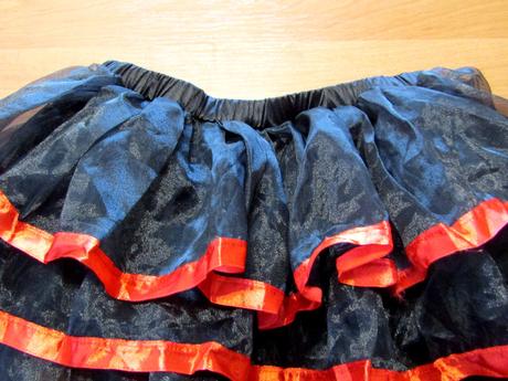 Karnevalový kostým -tylová sukýnka vel m, 