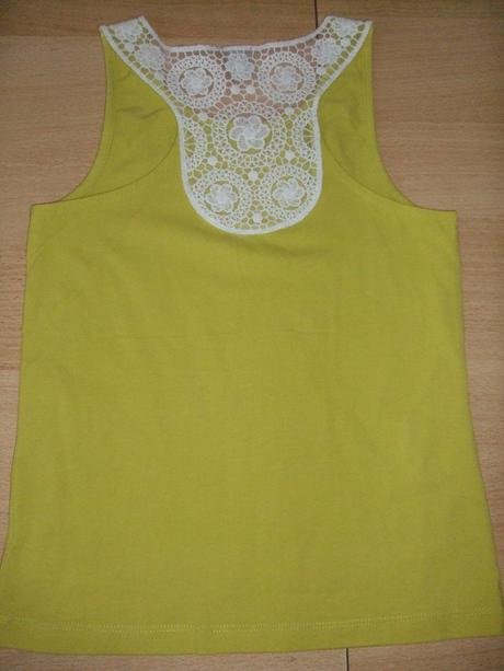 Top s čipkovým vsadením vzadu zn. tu, tu,128