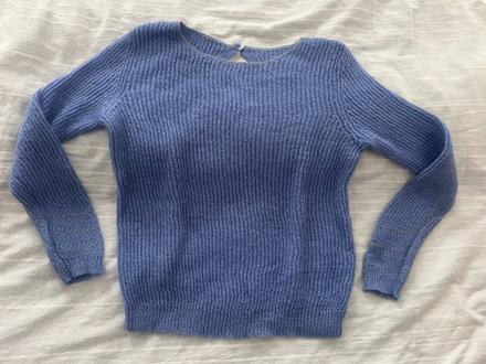 Bledě modrý svetr vel. xs/s, xs