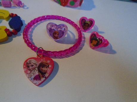 Korálky prstýnky frozen náramek 9ks, 