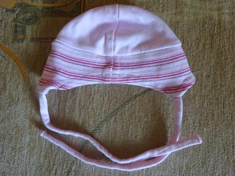 Čepička s proužky, vel. 0-3m, sando,56
