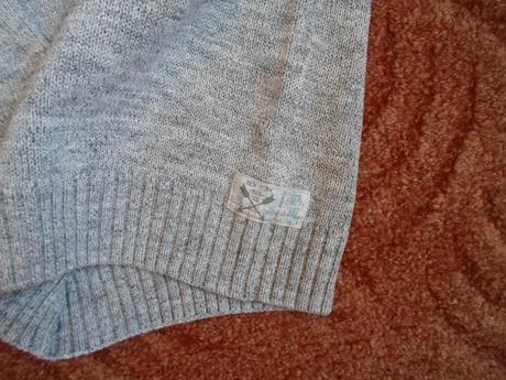 Šedý teplý svetr svetřík, h&m,122