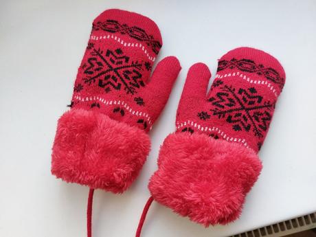 Teplé pletené palčáky, <50