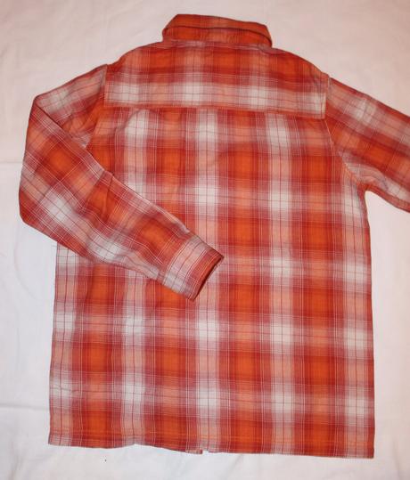 Am52. oranžová košile 12 let, 152