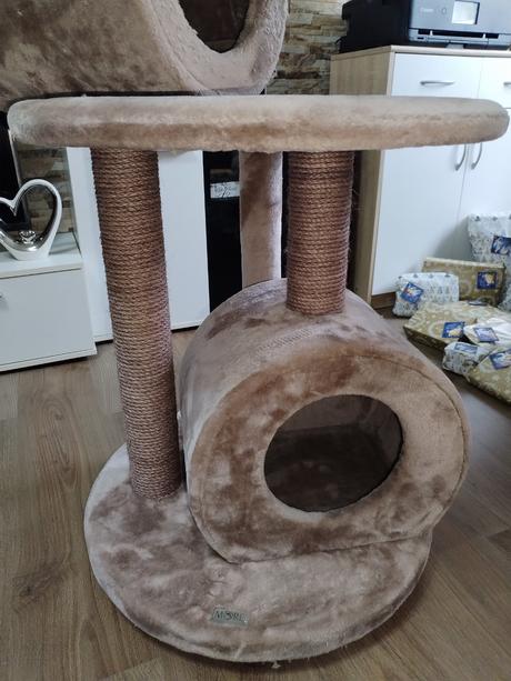 Škrabadlo pro kočičku v růžové barvě, 