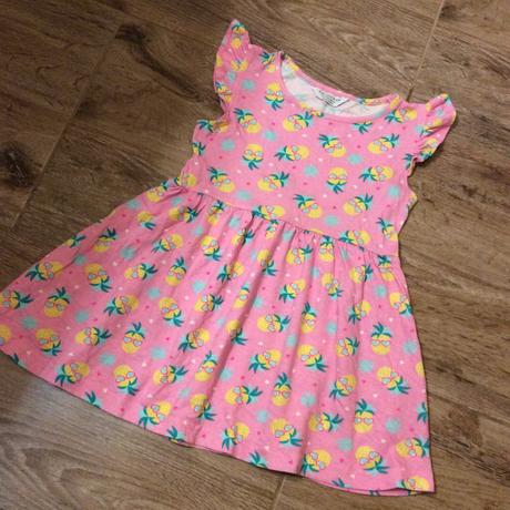 Bavlněné šaty s veselými ananasy, primark,104