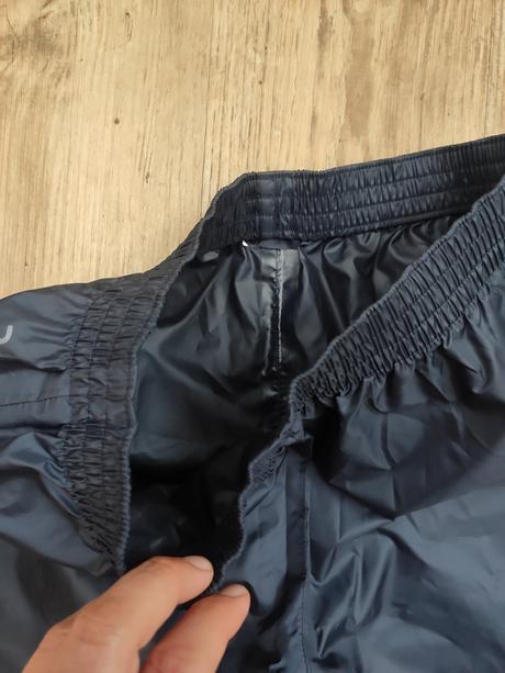 Dětské turistické nepromokavé svrchní kalhoty nové, decathlon,146