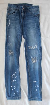 Ub149. džíny slimky s moderními dírami 10-11 let, 146