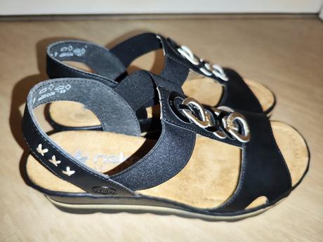 Nové dámské sandály 40, rieker,40