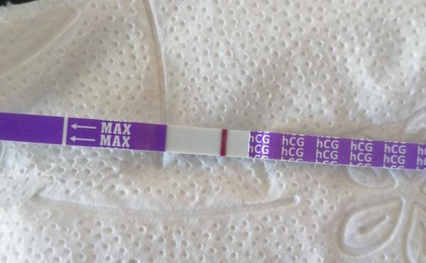 Testování na těhotenství 10 dní po ovulaci. Objevili jste na testu ducha?