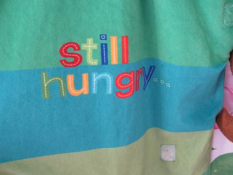 Karnevalový kostým s kapucí - housenka, 