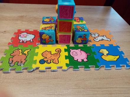 Set hraček pro menší děti,