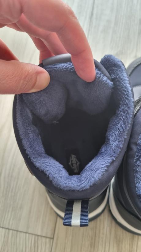 Zimní boty slobby vel 33 - nové, 33