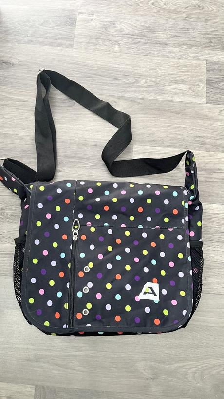 Taška přes rameno,