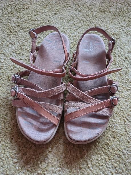 Sandálky, ecco,31